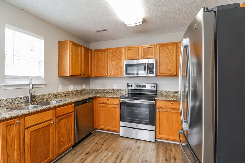 2,040/Mo, 14017 Sobeck Ln Charlotte, NC 28269 Kitchen View