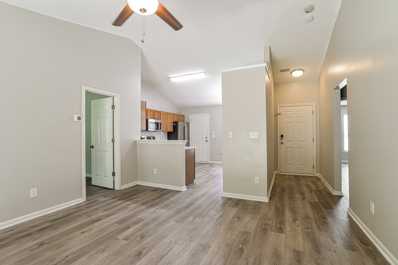 1,770/Mo, 1641 Galesburg St Charlotte, NC 28216 Living Room View
