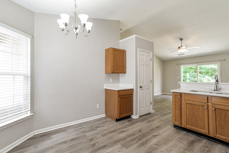 1,770/Mo, 1641 Galesburg St Charlotte, NC 28216 Dining Room View