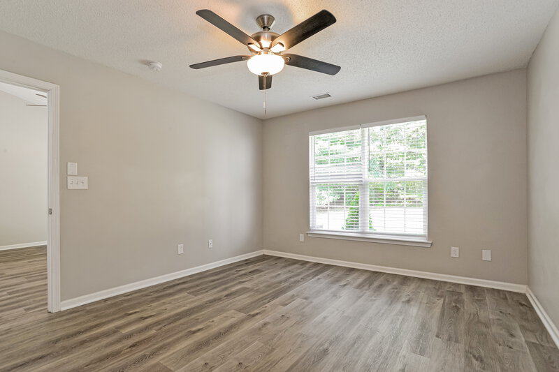 1,770/Mo, 1641 Galesburg St Charlotte, NC 28216 Main Bathroom View 2