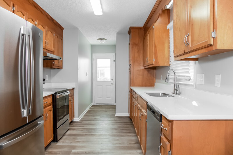 1,750/Mo, 161 Antelope Dr Mount Holly, NC 28120 Kitchen View