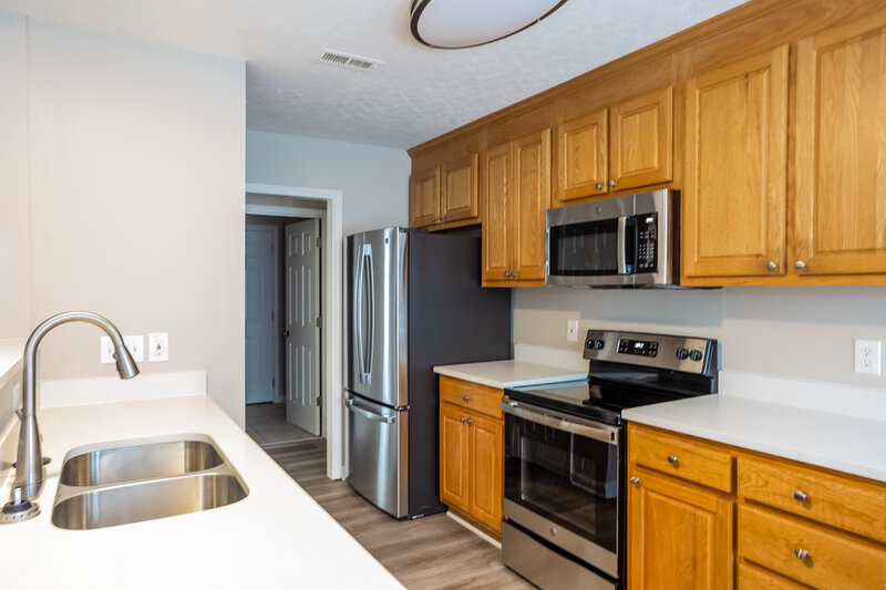 1,810/Mo, 1641 Red Bird Circle Concord, NC 28025 Kitchen View