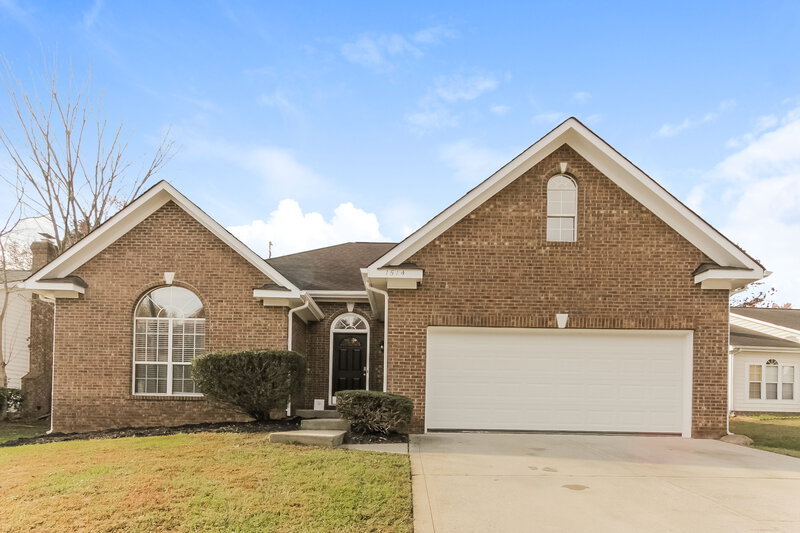 2,150/Mo, 1514 Jeffrey Bryan Dr Charlotte, NC 28213 Front View 2