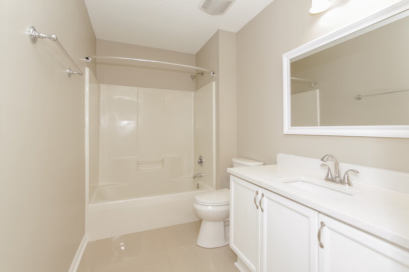 2,150/Mo, 1514 Jeffrey Bryan Dr Charlotte, NC 28213 Bathroom View