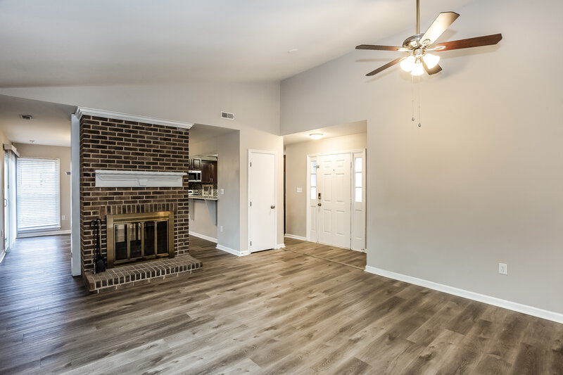 1,845/Mo, 7825 Elm Tree Ln Charlotte, NC 28227 Misc View 3