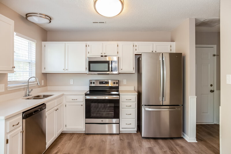 3,080/Mo, 14049 Southbridge Forest Charlotte, NC 28273 Kitchen View