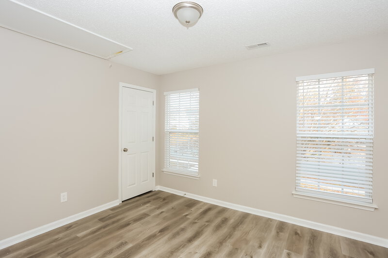2,690/Mo, 11437 Silverfield Ln Charlotte, NC 28215 Bedroom View 2