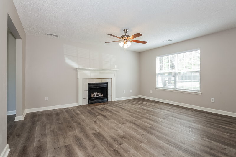 2,195/Mo, 10512 Wilson Glen Dr Charlotte, NC 28214 Living Room View