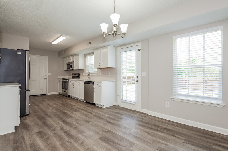 2,195/Mo, 10512 Wilson Glen Dr Charlotte, NC 28214 Dining Room View