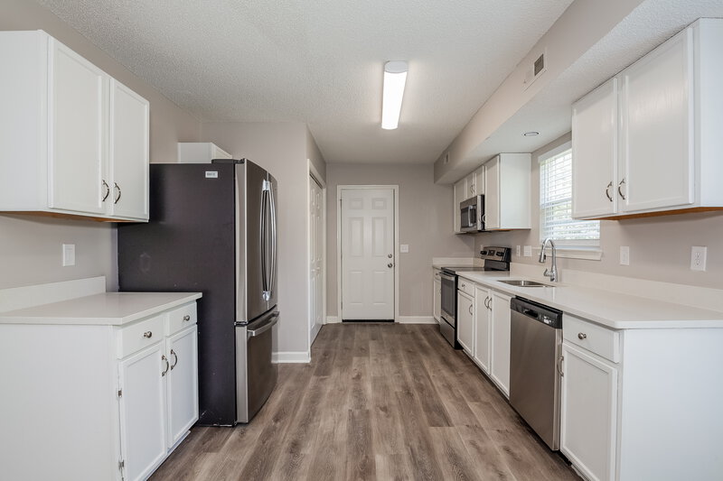 2,195/Mo, 10512 Wilson Glen Dr Charlotte, NC 28214 Kitchen View