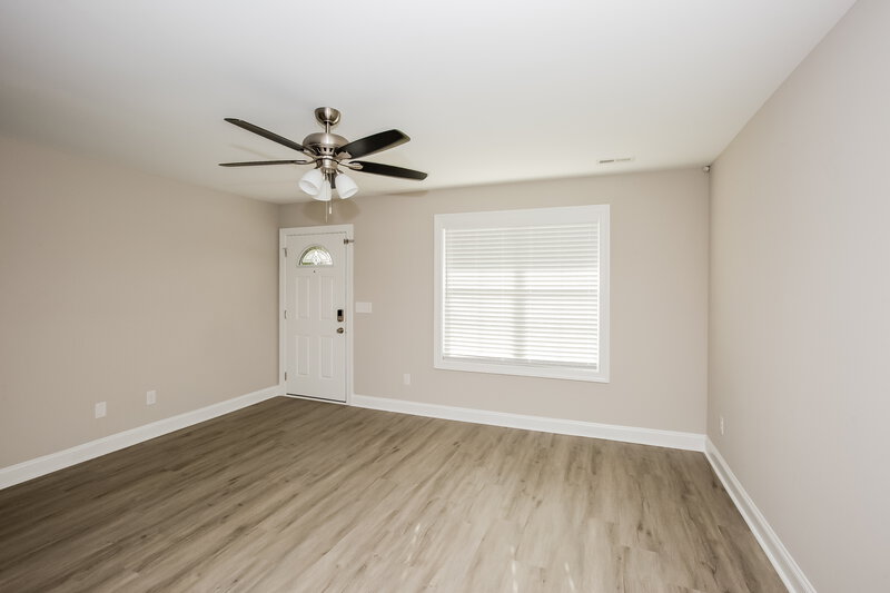 2,500/Mo, 1009 S Ridge Ave Kannapolis, NC 28083 Living Room View