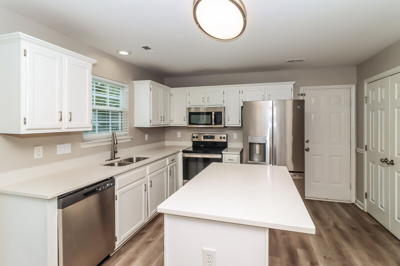 2,265/Mo, 2432 Acadia Ct Kannapolis, NC 28083 Kitchen View