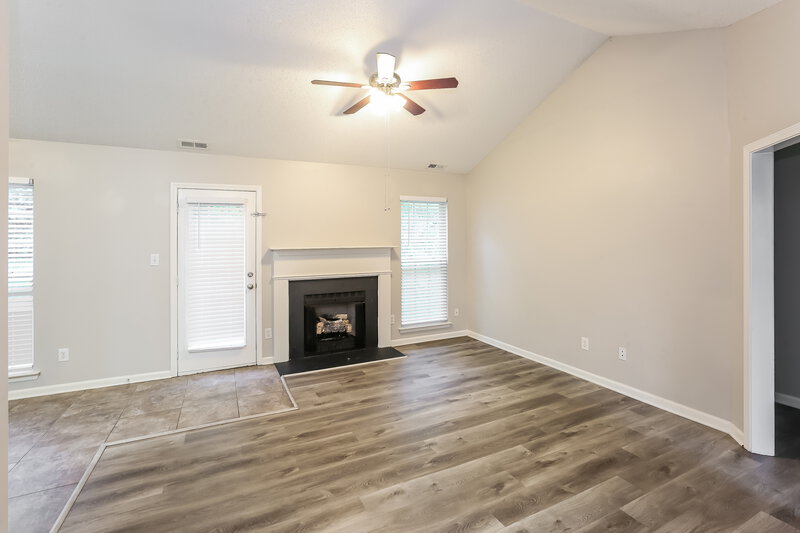 1,795/Mo, 1112 Piney Church Rd Concord, NC 28025 Living Room View