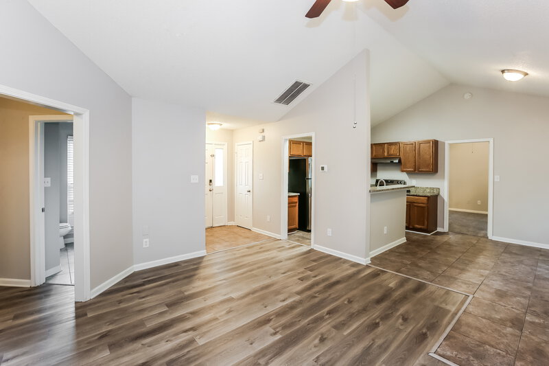 1,795/Mo, 1112 Piney Church Rd Concord, NC 28025 Living Room View 3