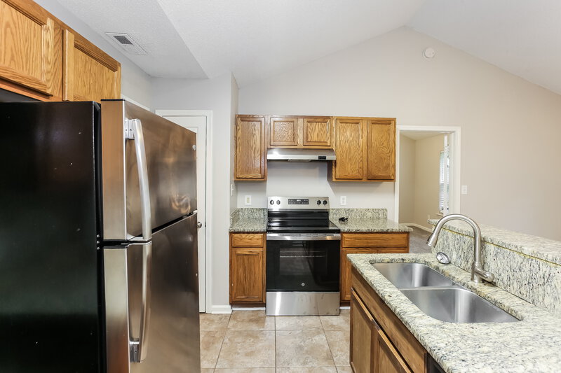 1,795/Mo, 1112 Piney Church Rd Concord, NC 28025 Kitchen View