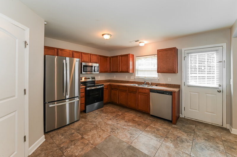 1,850/Mo, 1029 Ramsgate Dr Sw Concord, NC 28025 Kitchen View 2