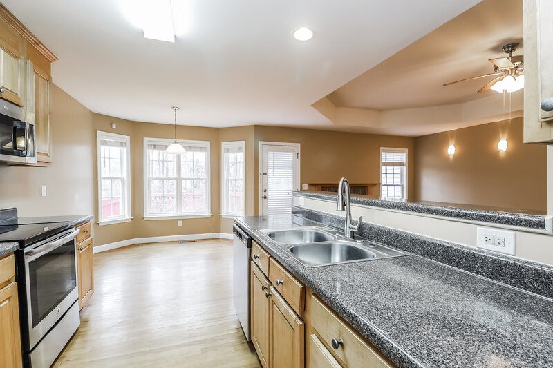 1,690/Mo, 2321 Wednesbury Ct Kannapolis, NC 28083 Kitchen View