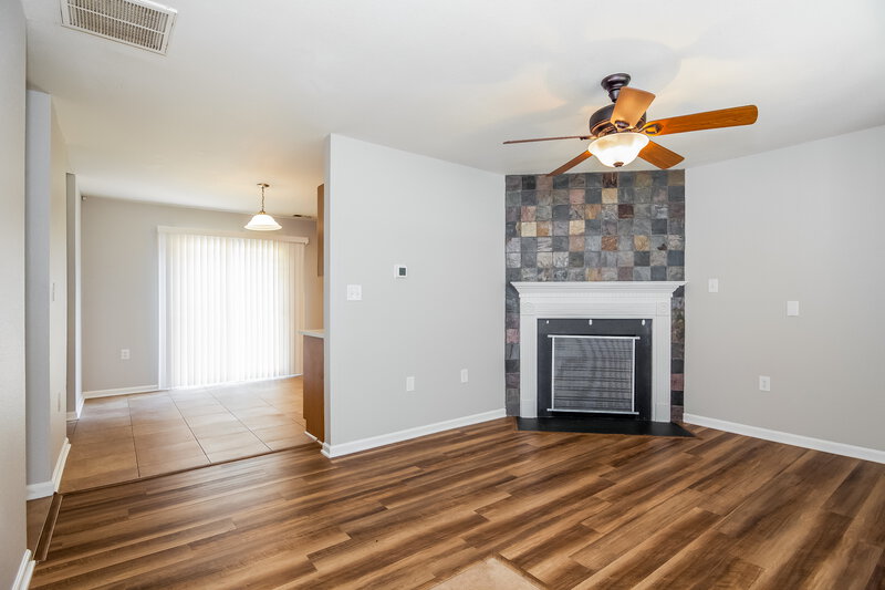 1,905/Mo, 2231 Gooseberry Rd Charlotte, NC 28208 Living Room View