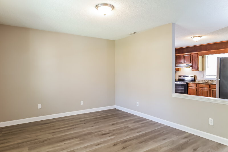 1,675/Mo, 7608 Morgense Pl Charlotte, NC 28212 Living Room View