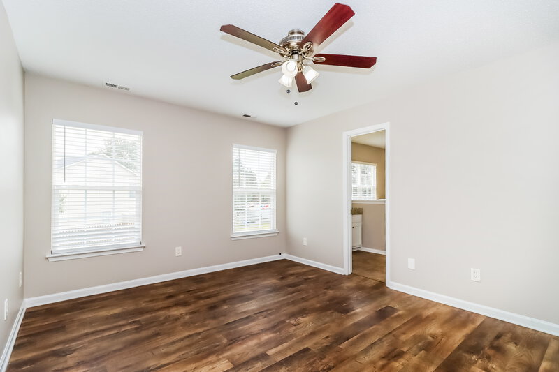 2,035/Mo, 2203 Pimpernel Rd Charlotte, NC 28213 Main Bedroom View