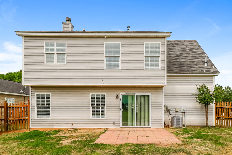 2,035/Mo, 2203 Pimpernel Rd Charlotte, NC 28213 Rear View