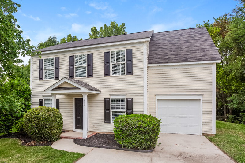 2,060/Mo, 10555 Katie Creek Ct Charlotte, NC 28213 Front View