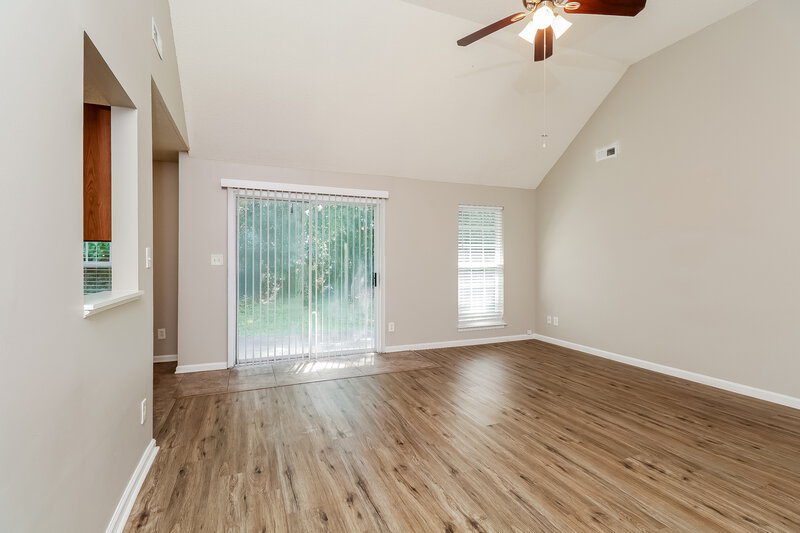 1,790/Mo, 7807 Lobilia Ln Charlotte, NC 28214 Living Room View