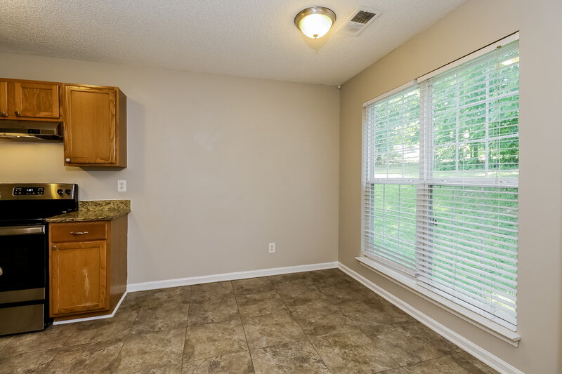 1,790/Mo, 7807 Lobilia Ln Charlotte, NC 28214 Dining Room View 2
