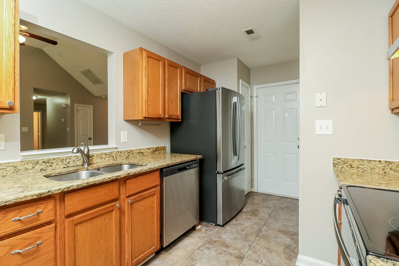 1,790/Mo, 7807 Lobilia Ln Charlotte, NC 28214 Kitchen View 2