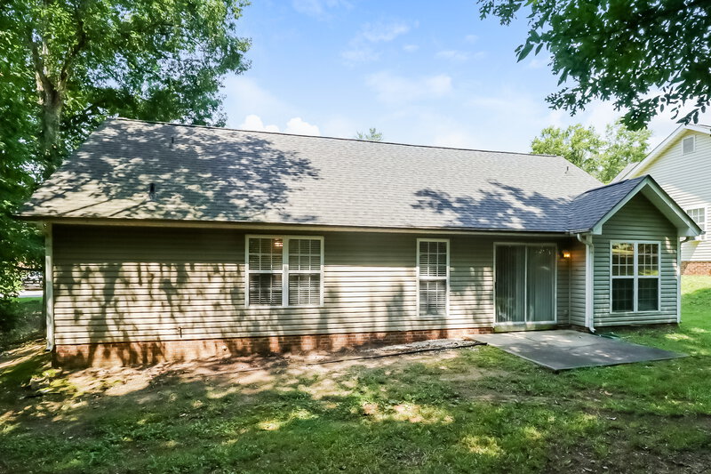 1,790/Mo, 7807 Lobilia Ln Charlotte, NC 28214 Rear View