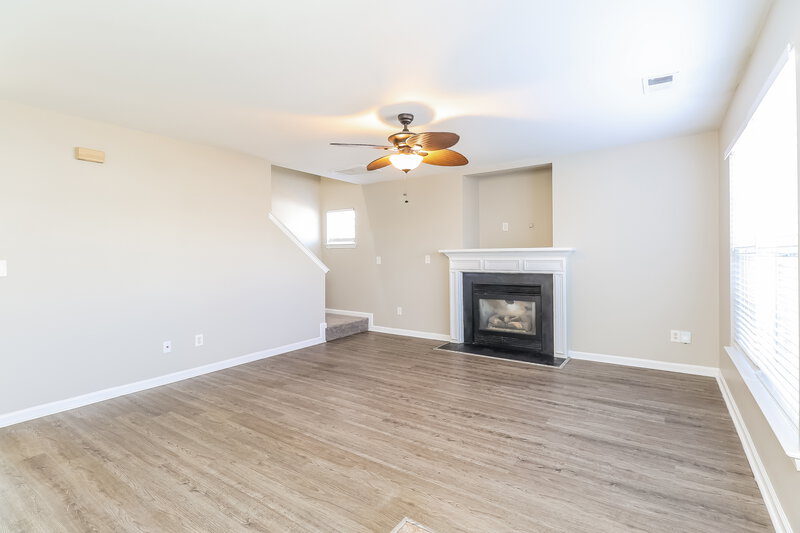 1,930/Mo, 7019 Indian Ridge Ln Charlotte, NC 28214 Living Room View