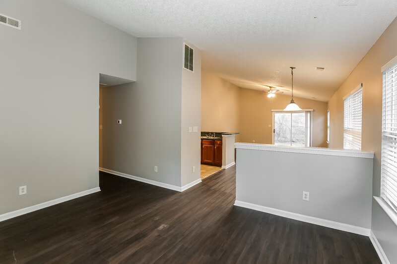 1,790/Mo, 12110 Stewarts Crossing Dr Charlotte, NC 28215 Living Room View 3