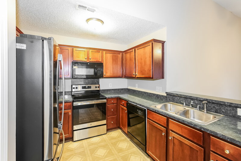 1,790/Mo, 12110 Stewarts Crossing Dr Charlotte, NC 28215 Kitchen View