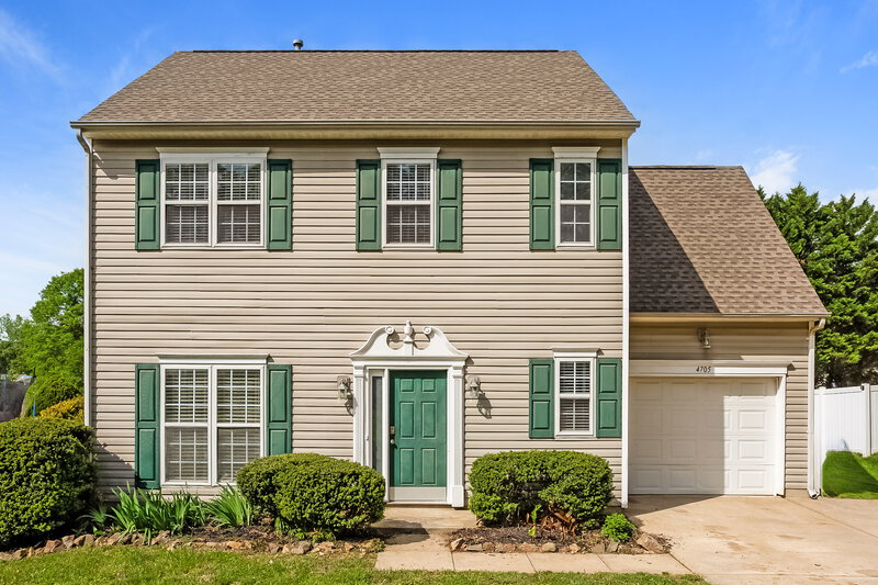 1,980/Mo, 4705 Fox Thorne Dr Charlotte, NC 28216 External View