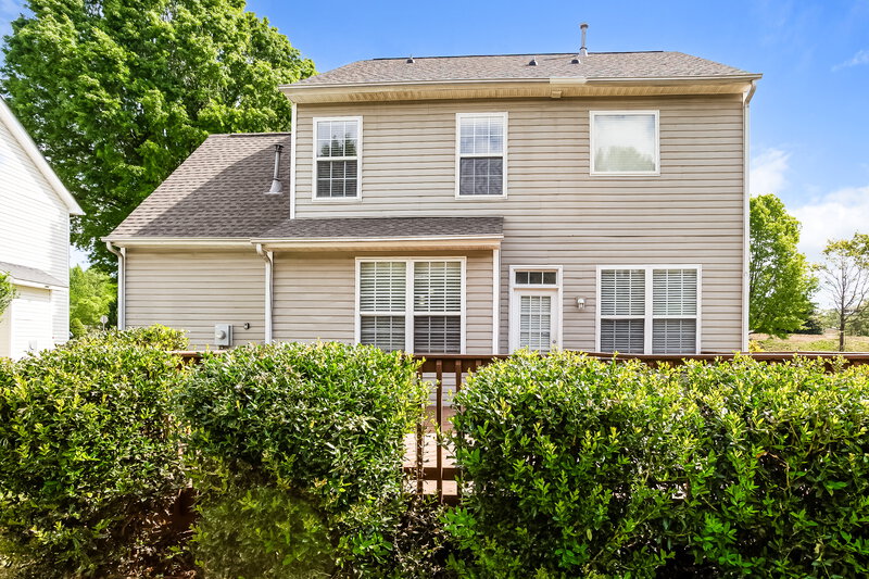 1,980/Mo, 4705 Fox Thorne Dr Charlotte, NC 28216 Rear View