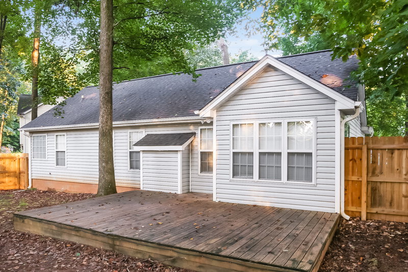 1,970/Mo, 4006 Craven Hill Dr Charlotte, NC 28216 Rear View 2