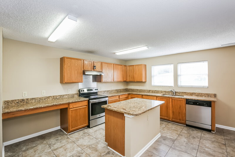 2,050/Mo, 6420 Dillard Ridge Dr Charlotte, NC 28216 Kitchen View