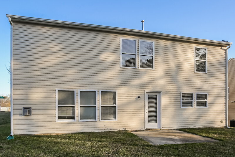 2,050/Mo, 6420 Dillard Ridge Dr Charlotte, NC 28216 Rear View 2