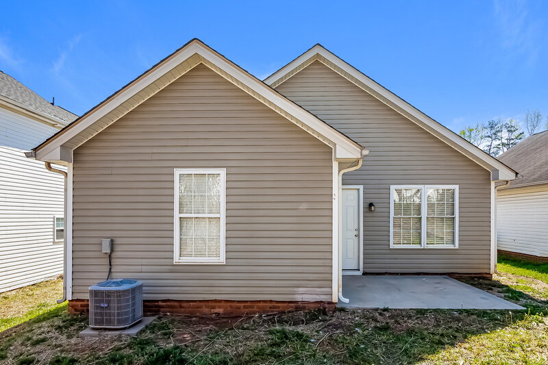 1,790/Mo, 1315 Braveheart Ln Charlotte, NC 28216 Rear View