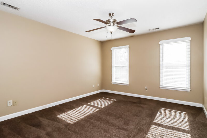 2,120/Mo, 7421 Trotter Rd Charlotte, NC 28216 Misc View 11