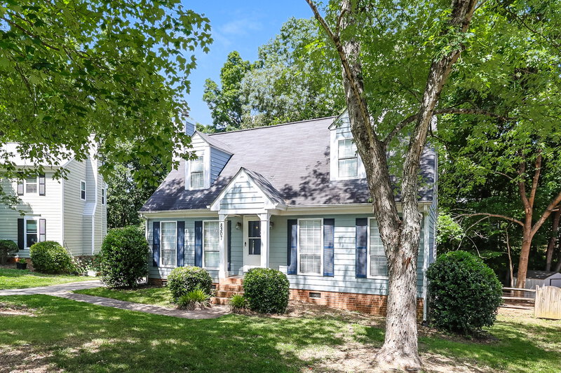1,955/Mo, 8307 Houndstooth Dr Charlotte, NC 28227 Front View