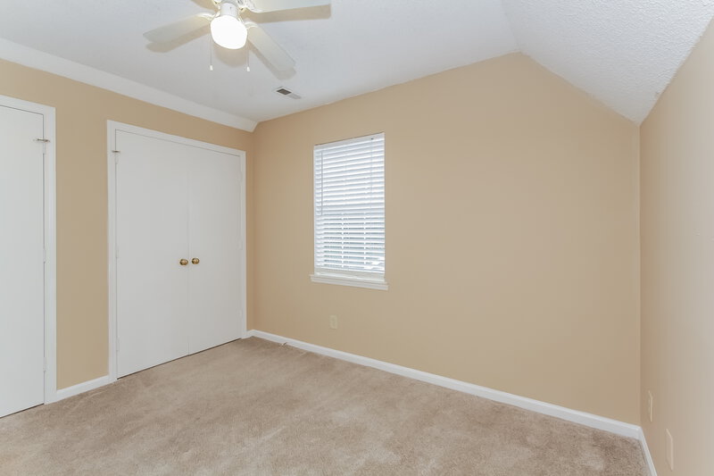 2,000/Mo, 8307 Houndstooth Dr Charlotte, NC 28227 Main Bedroom View 2