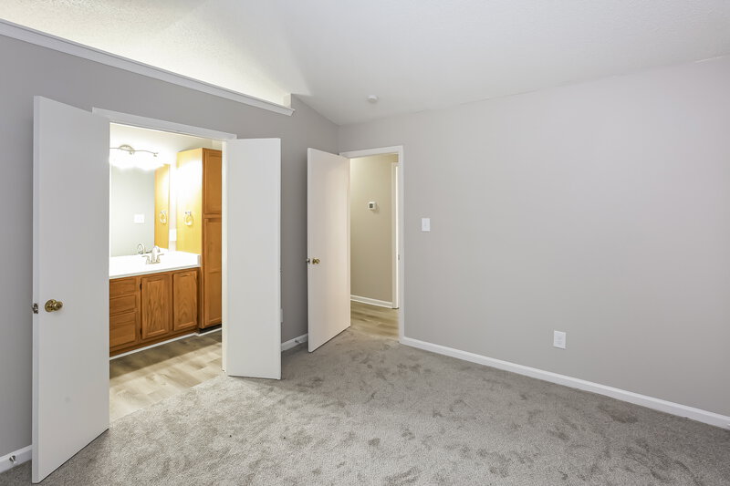 1,725/Mo, 7836 Pelican Ct Charlotte, NC 28227 Main Bedroom View 2