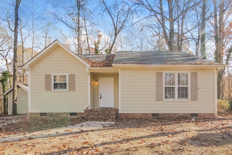 1,705/Mo, 6201 Rockshire Dr Charlotte, NC 28227 Front View