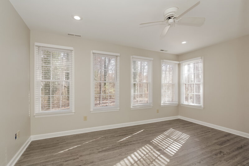 1,705/Mo, 6201 Rockshire Dr Charlotte, NC 28227 Family Room View