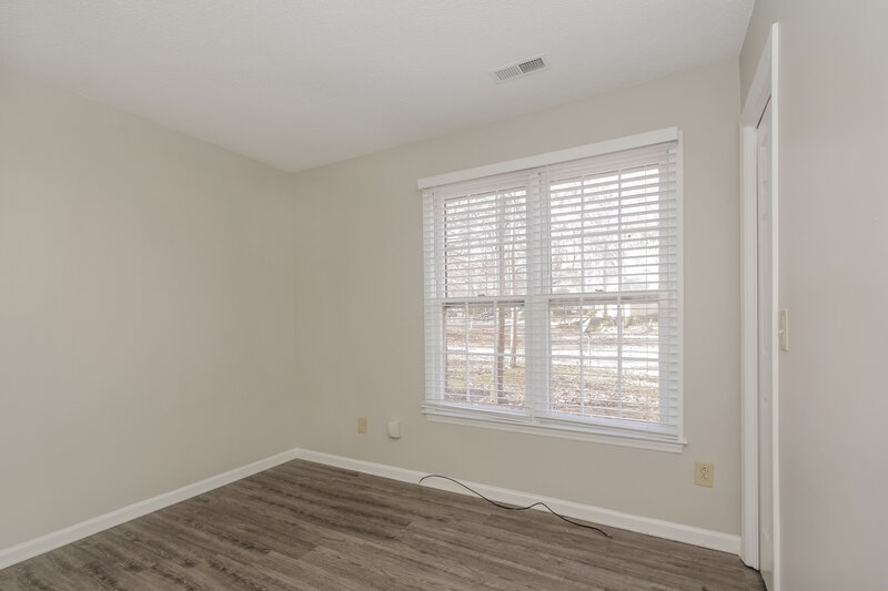 1,705/Mo, 6201 Rockshire Dr Charlotte, NC 28227 Main Bedroom View