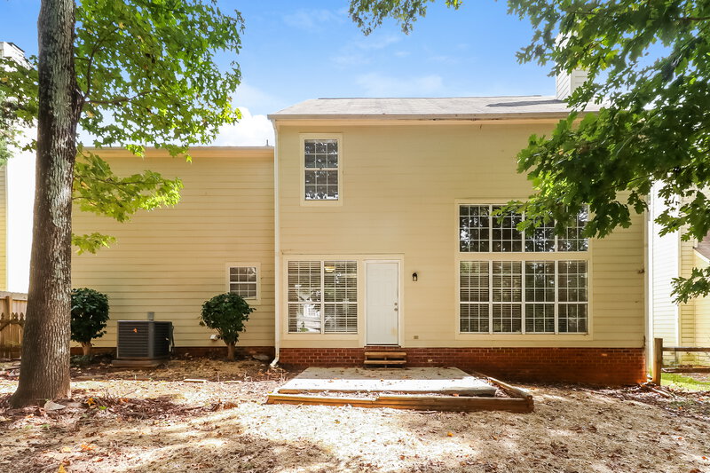 2,350/Mo, 6020 Skyline Dr Charlotte, NC 28269 Rear View