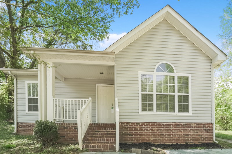 1,585/Mo, 5625 Patton St Charlotte, NC 28269 Front View