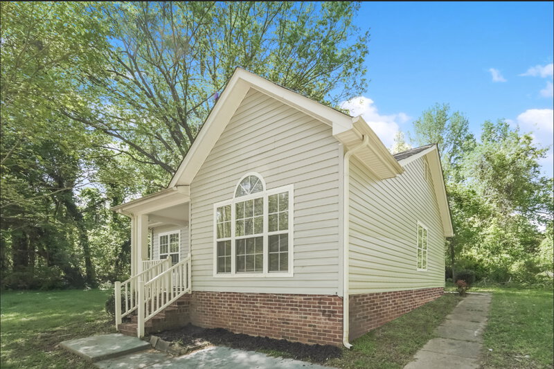 1,585/Mo, 5625 Patton St Charlotte, NC 28269 Front View 2