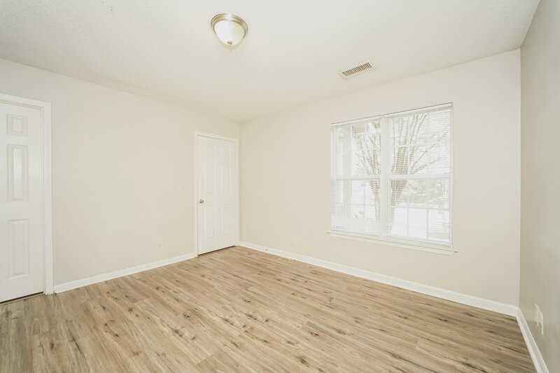 1,585/Mo, 5625 Patton St Charlotte, NC 28269 Main Bedroom View